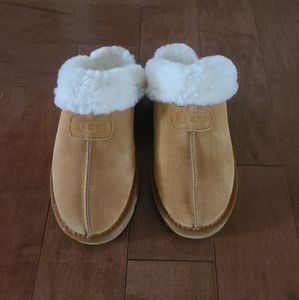 Ugg slippers